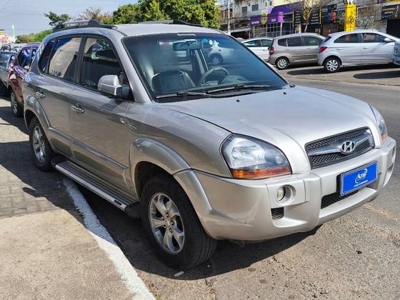 HYUNDAI TUCSON 2.0 MPFI GLS 16V 143CV 2WD GASOLINA 4P AUTOMÁTICO